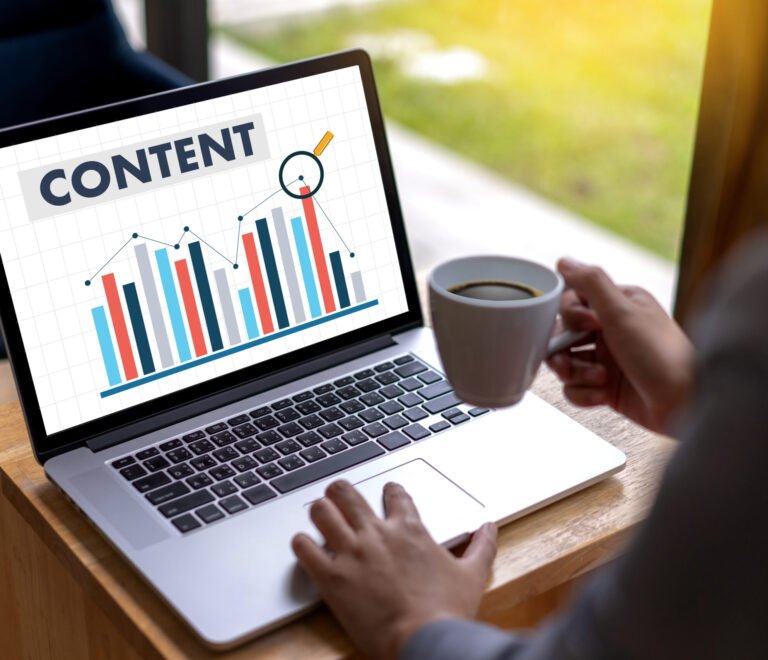 How Do AI and Analytics upgrade Contact Centers?